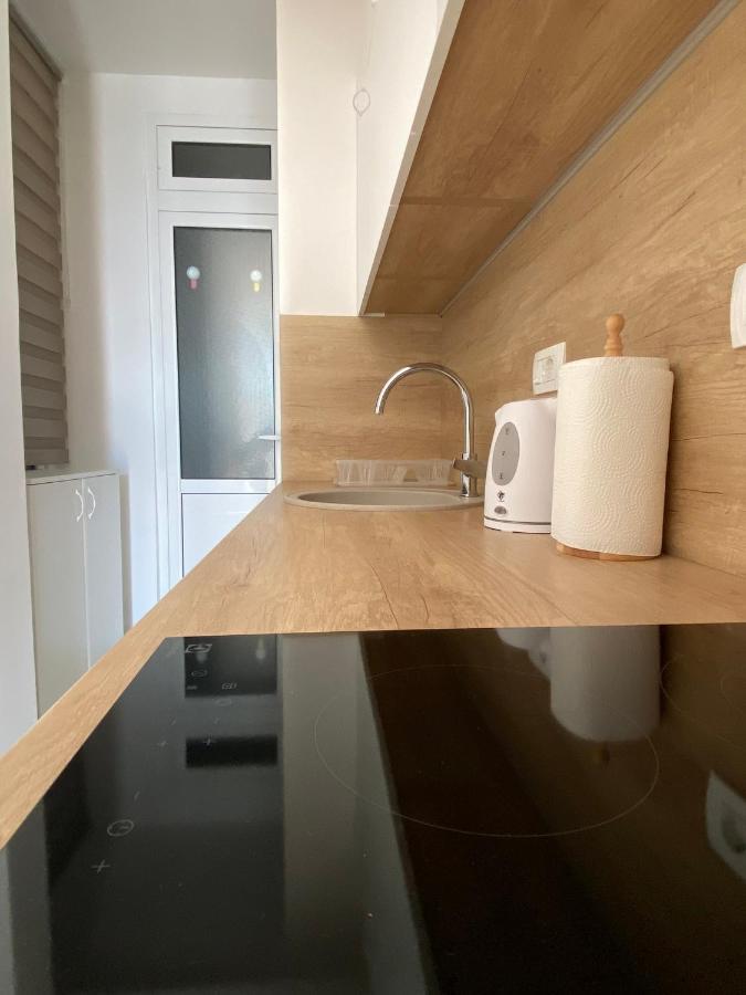 Acacia Apartmani Sutomore Exteriör bild